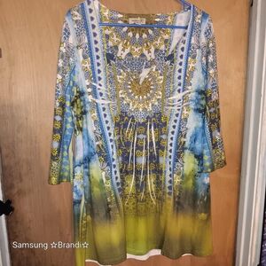 Womens One world large top